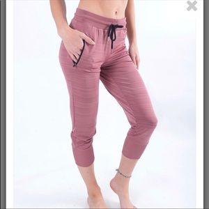 Zyia poppy joggers size Medium